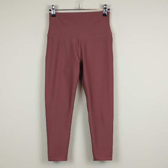 ALO Yoga Pants - Alo Yoga High Waist Airlift Capri Leggings Womens Medium Mauve Pink High Rise